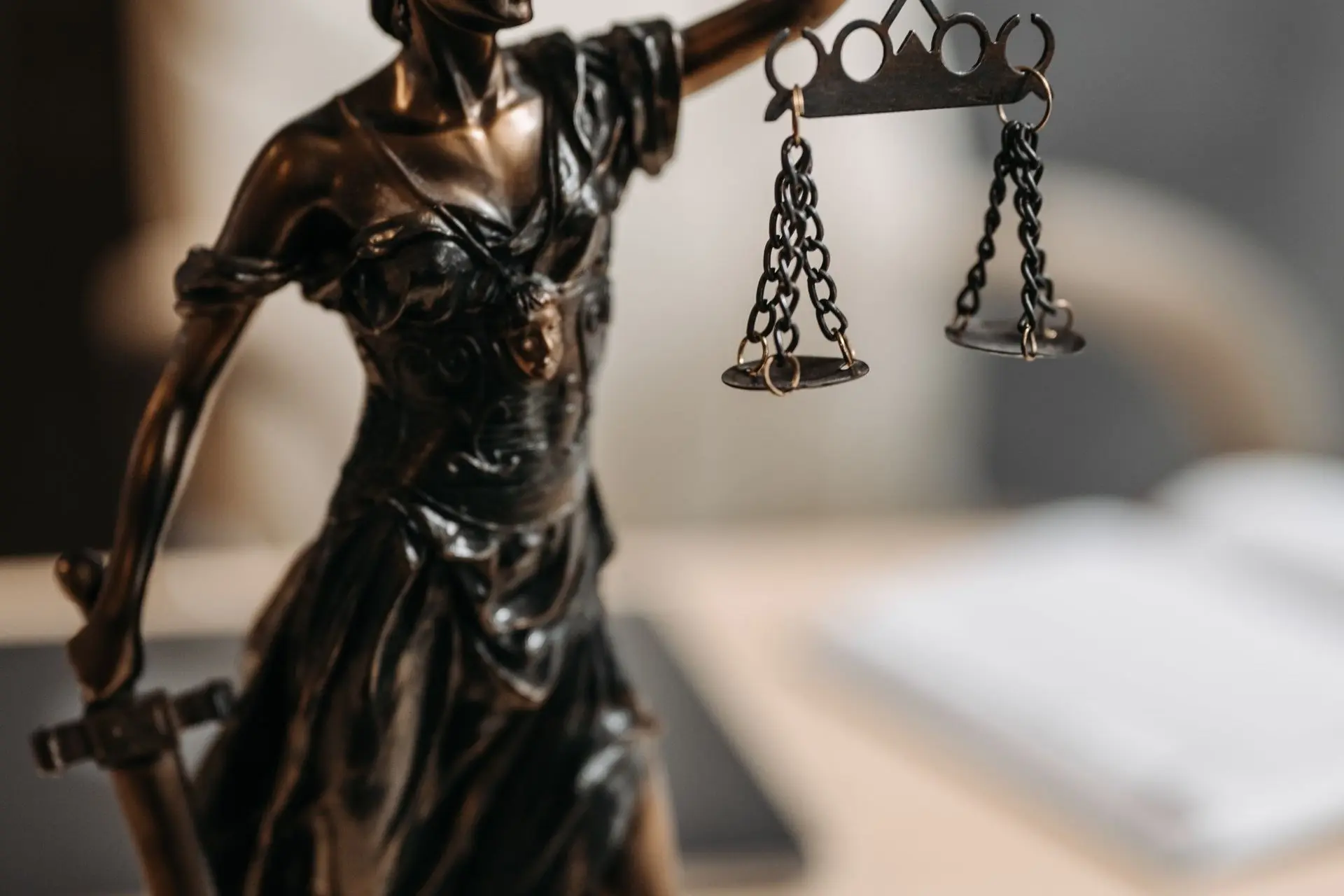 Beschluss anfechten: Fristen, Verfahren und Kosten